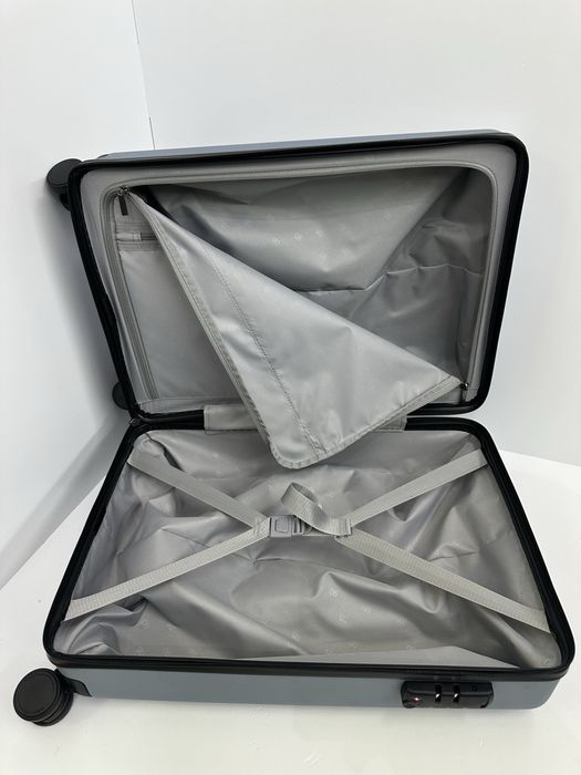 продается чемодан