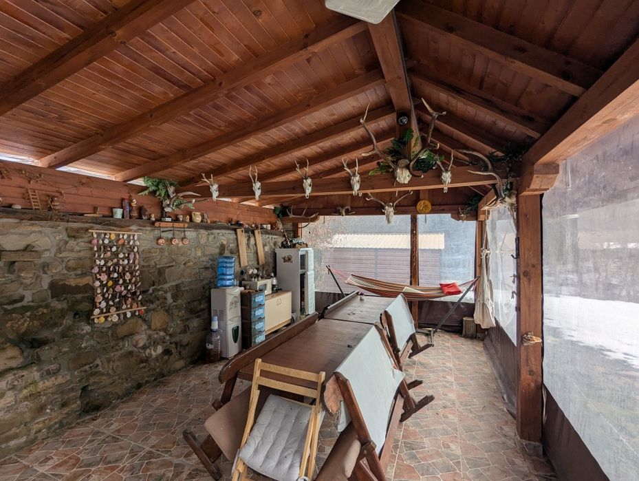 Уникална къща в сърцето на еленския балкан