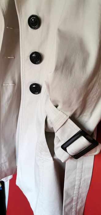 Pardesiu trench coat dama ZARA primavara marimea M crem impecabil