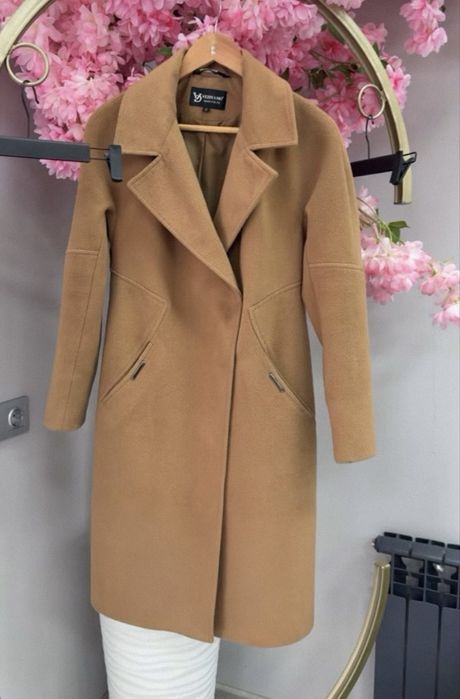 Пальто шерстяное S