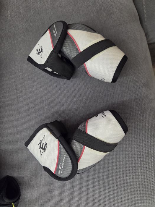 Цялостна хокейна екипировка за дете между 8 и 10г.