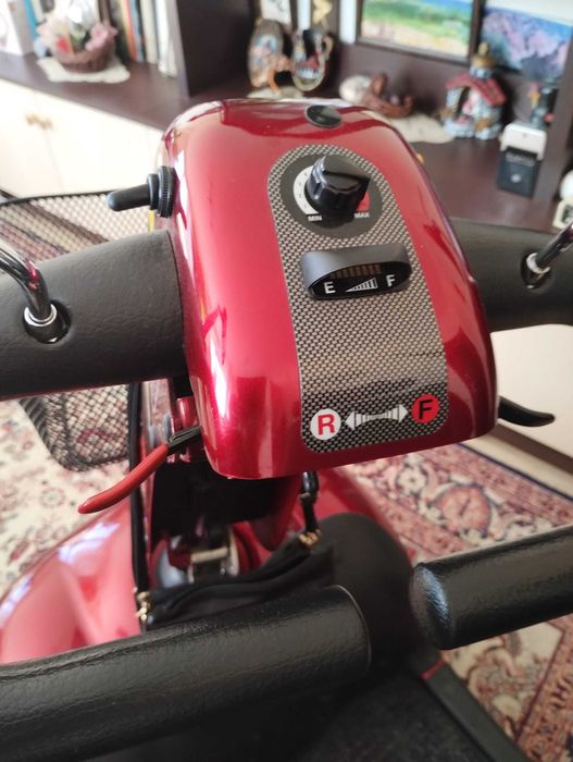 Инвалиден скутер Shoprider