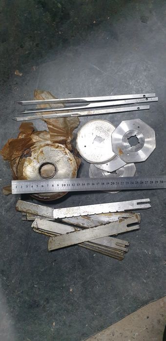 Иглы для швейных машин.