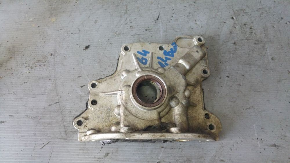 pompa ulei vw golf 4 1.4 b 036115105d