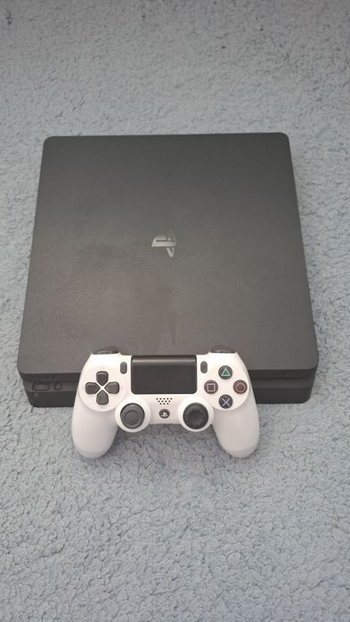 Ps4/playstation 4 slim