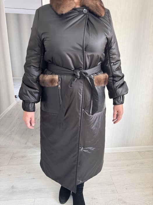 Продам куртку с норковым воротником