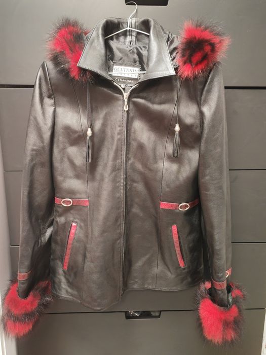 Vând geacă din piele naturala