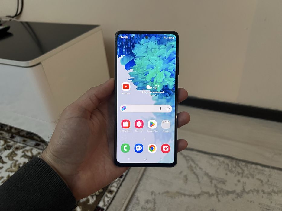 Samsung S20 FE\128gb Original продам.Состояние идеал