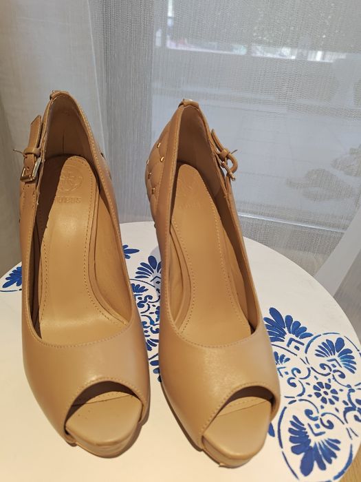 Pantofi GUESS din piele