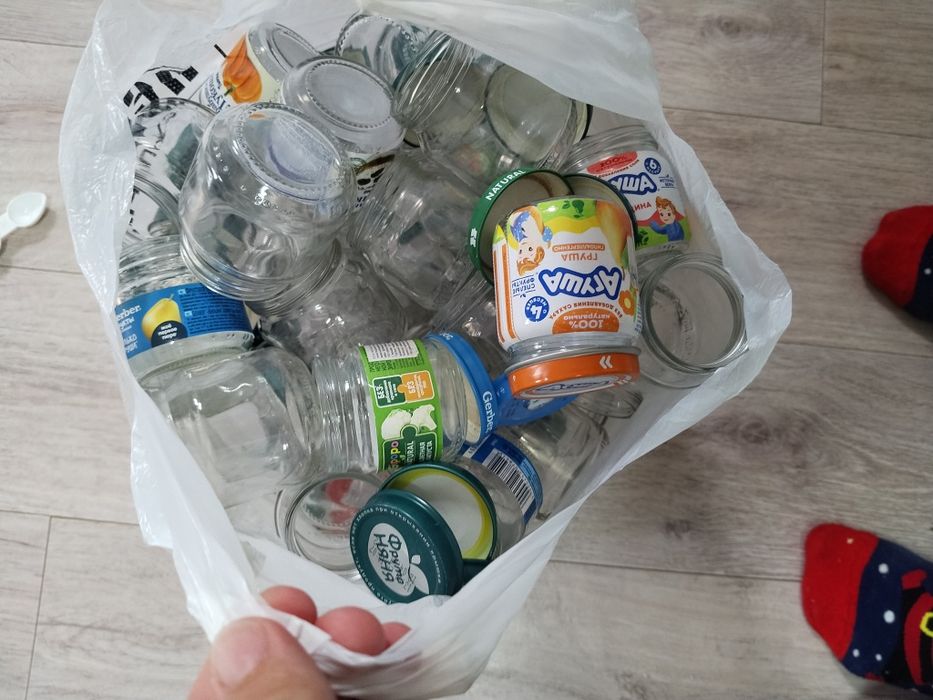 Отдам банки от детских пюре