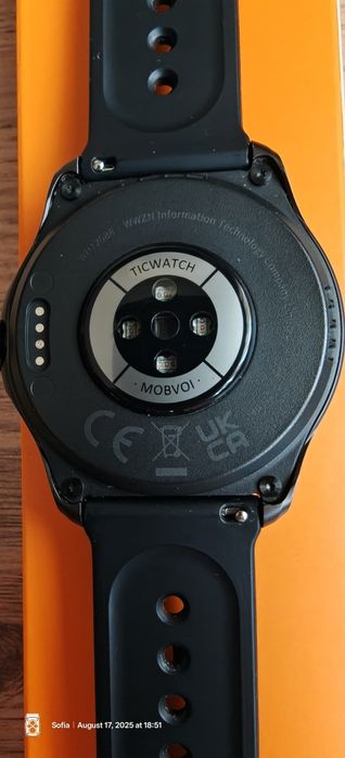 Смарт Часовник Ticwatch Pro 5 работи с iPhone и  Android