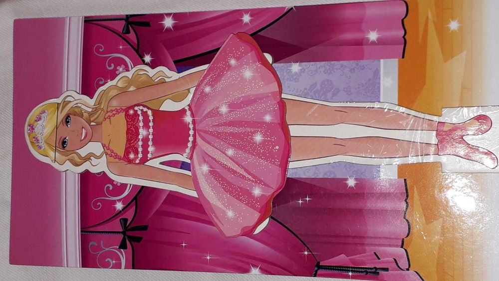 Barbie dress up with magnets