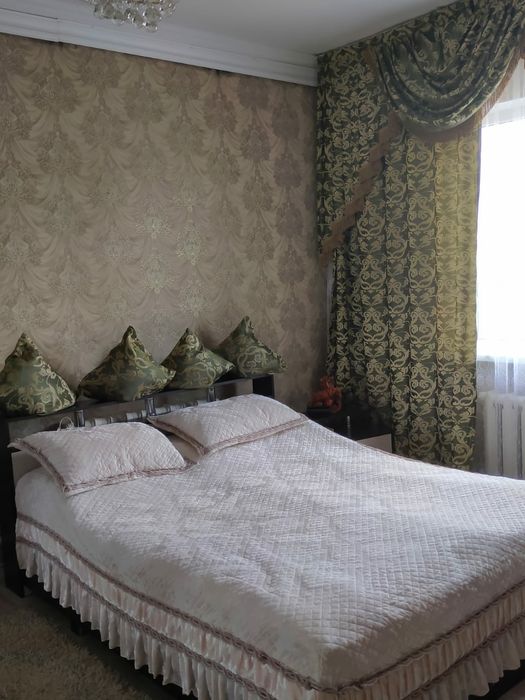 Продам дом 6х-комнатную