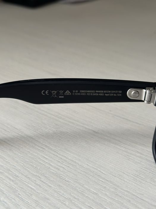 Продаются очки Ray-Ban оригинал