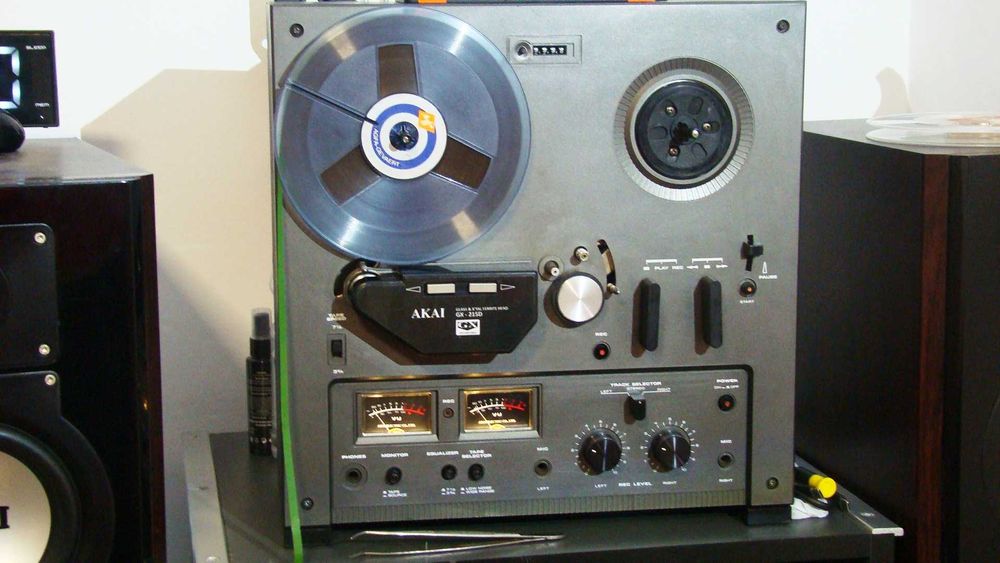 Magnetofon Akai GX-215G