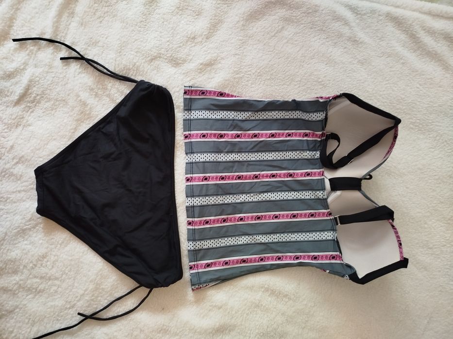 Продам купальники