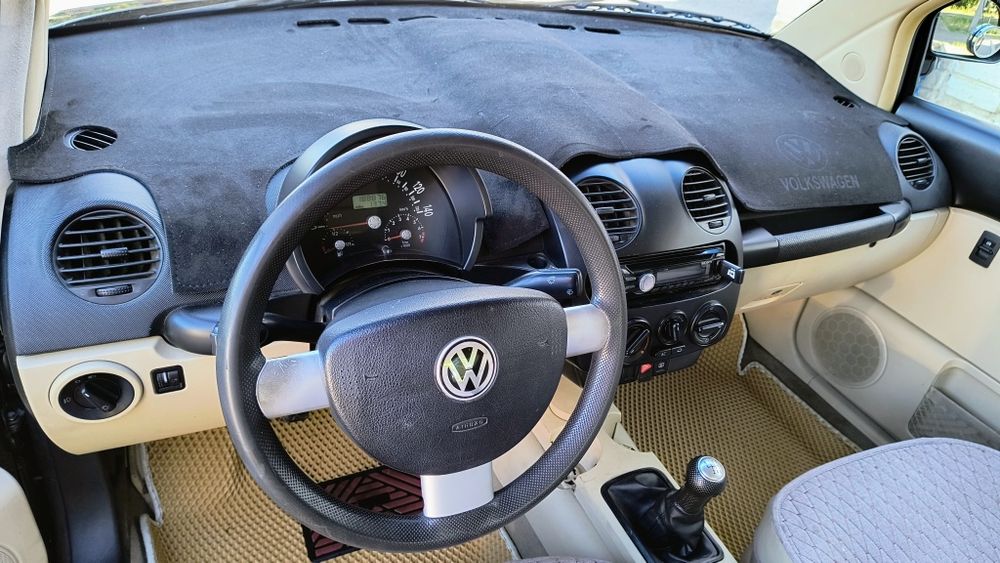 Продам авто vw beetl