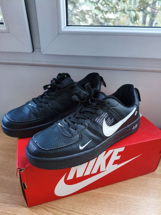 Nike Air Force LV 8 Utility