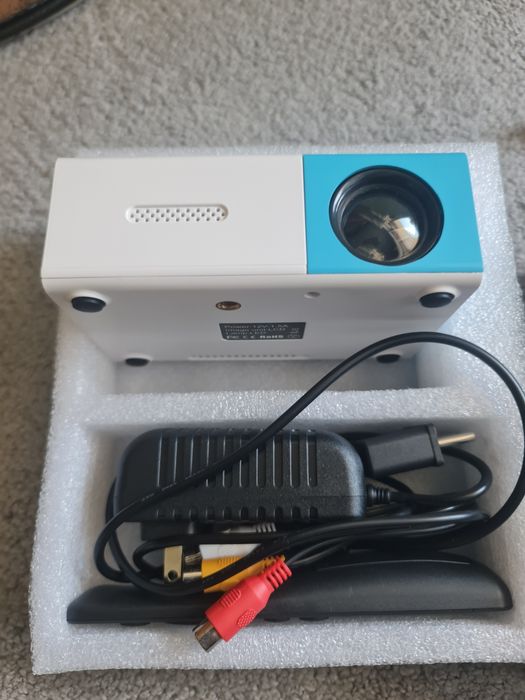 Proiector cu led