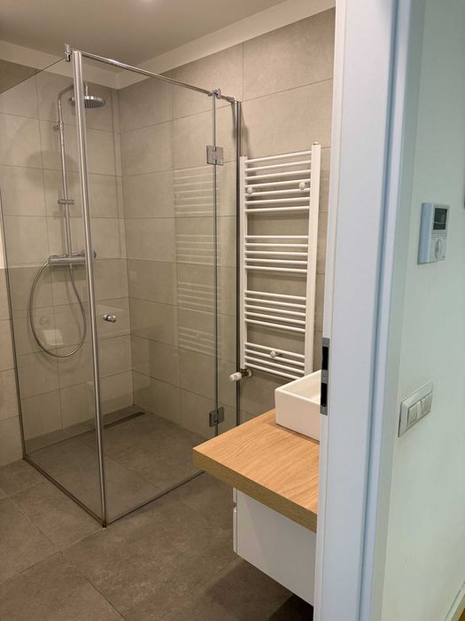 Apartament 3 camere Parcul Carol de inchiriat, curte proprie, loc de parcare