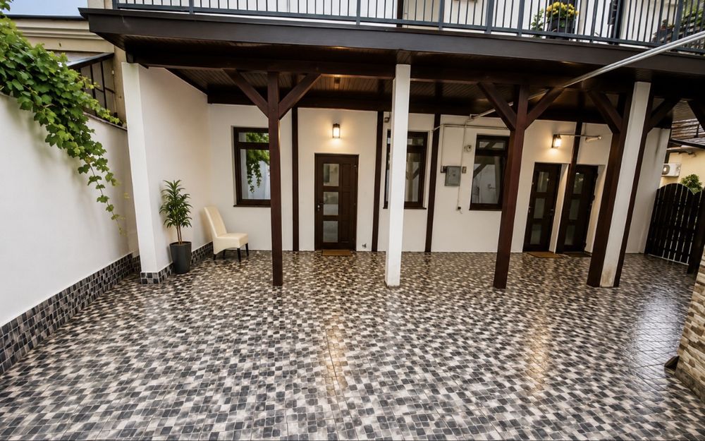 Vand 2 apt tip studio/zona Bogdanesti