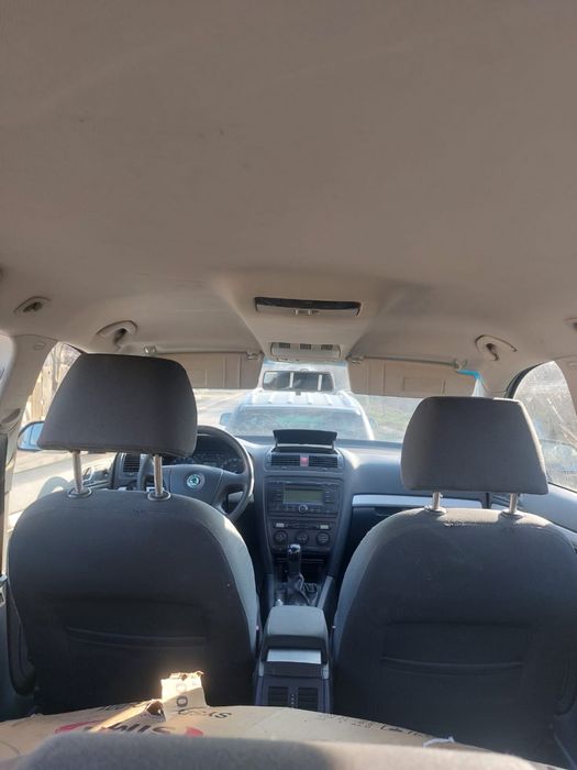 Dezmembrez / Dezmembrari Skoda Octavia II