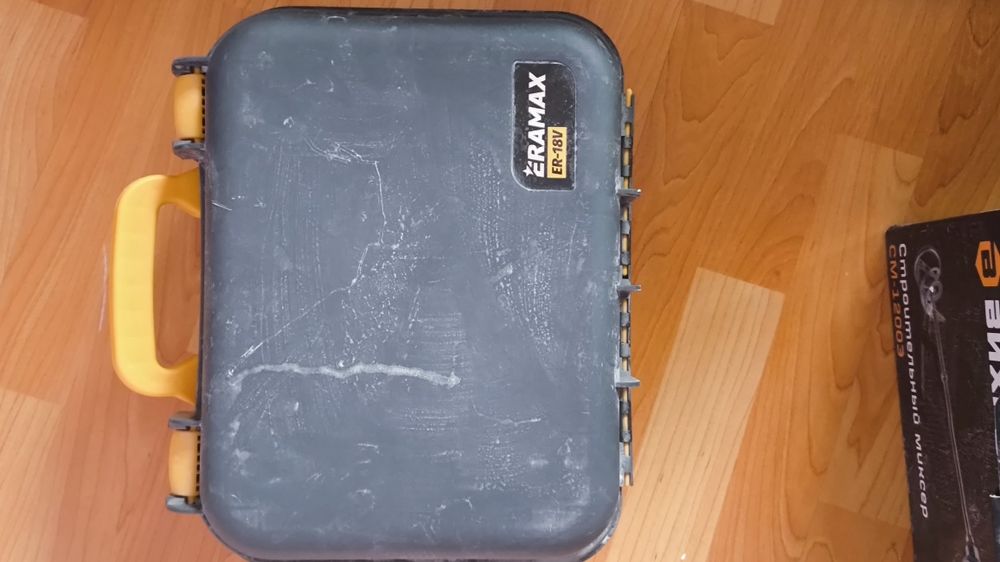 Шуруповерт EroMax