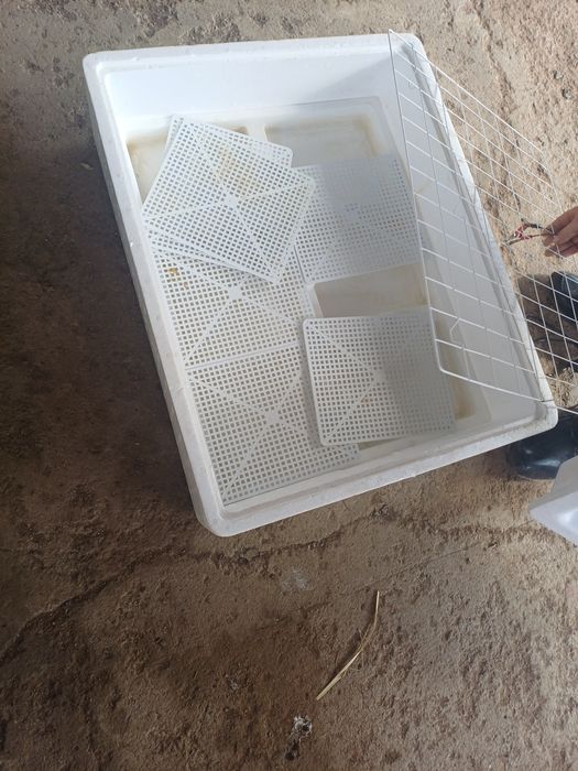 Инкубатор сатылады почти новый