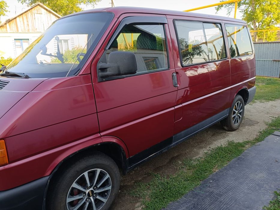 Vorkswagen Caravelle