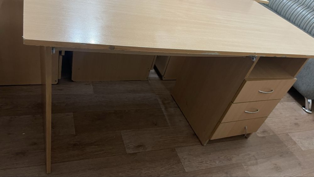 Стол письменный компьютерный,