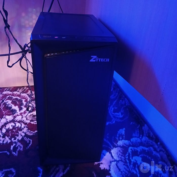 monitor zimmer, sistema zttech, bonusiga mebel va stol qoshib beriladi