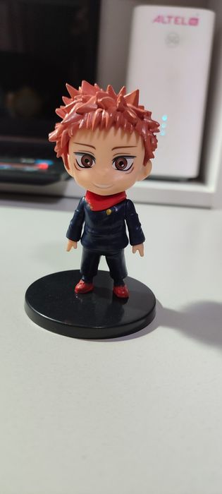 Продам фигурки по геншину и аниме