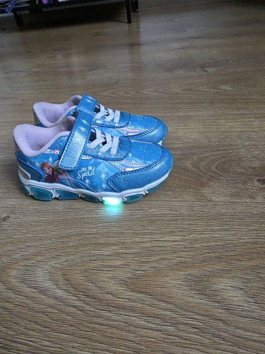 Pantofi Frozen cu luminițe pentru fetiță  - 4 perechi LA PREȚ SUPER!