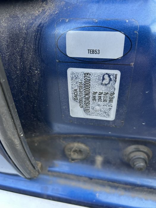 Ușă stânga  față Dacia Duster 2012 cod vopsea  TEB53