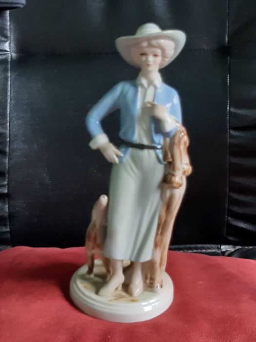 vand bibelou din portelan