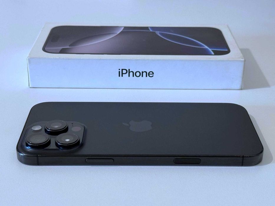 Бартер! iPhone 16 Pro Max Black Titanium (Черен) Е-Sim / 90% Батерия.