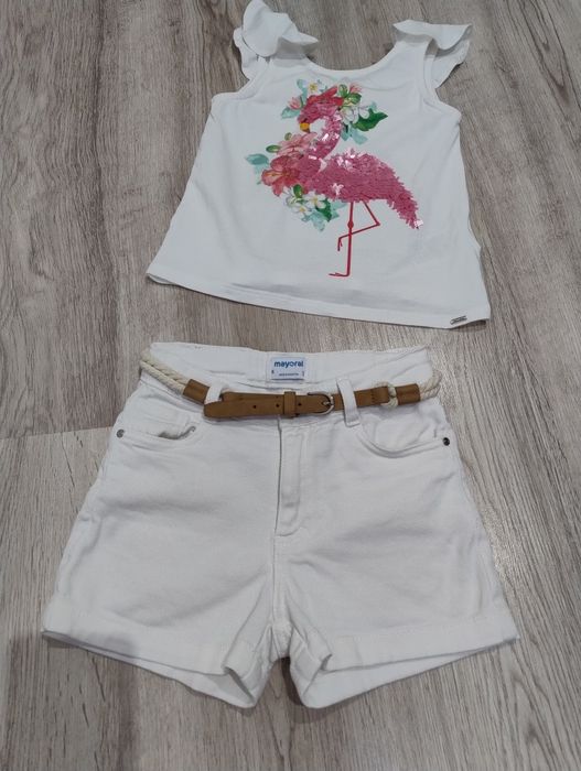 Set pantaloni scurti si tricou Mayoral masura 116 (5-6 ani)