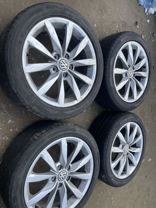 Set 4 Jante Originale Volkswagen 17” + Anvelope VARĂ 225/45R17