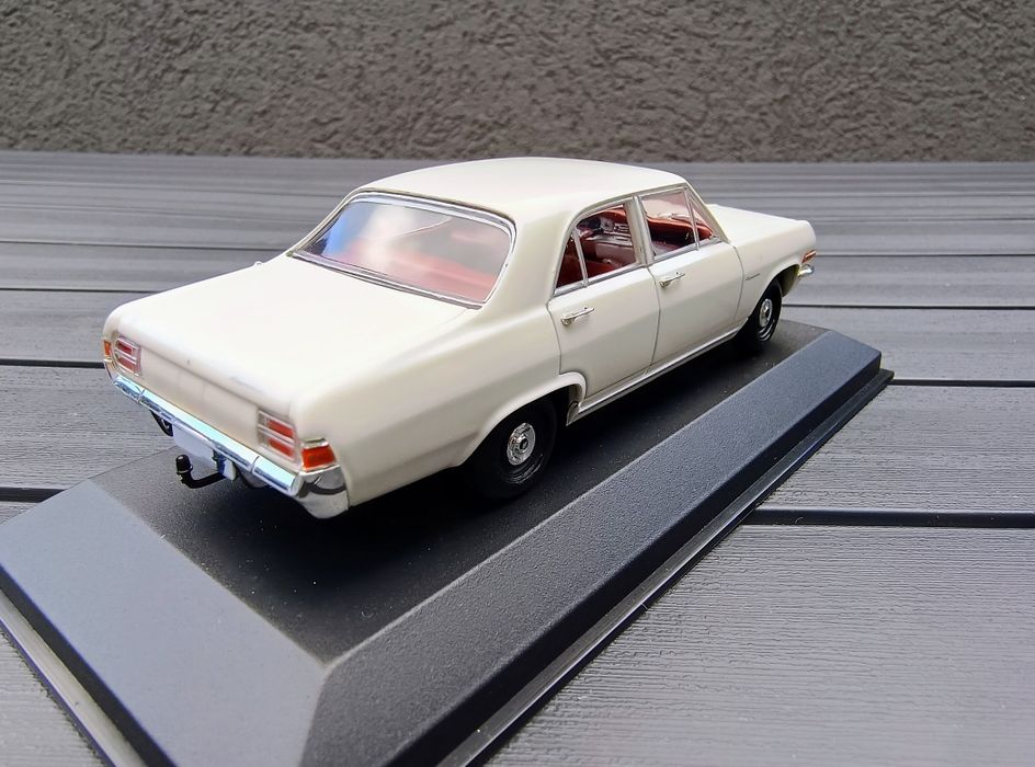 Opel Kapitan 1:43 1964