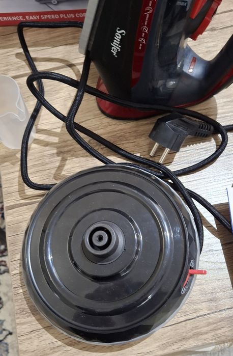 Продам новый утюг