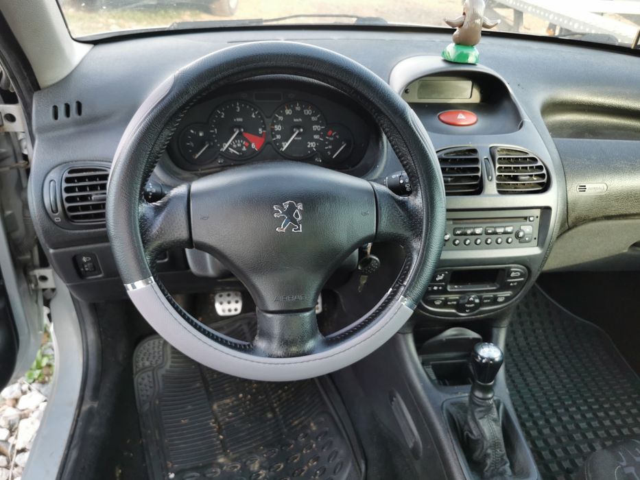 Пежо 206 2.0 HDI На части