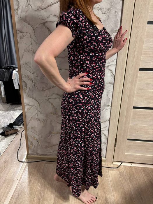 Продам платья 42-44