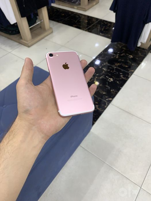 Iphone 7 sotiladi srochna holati zor aybi yoq