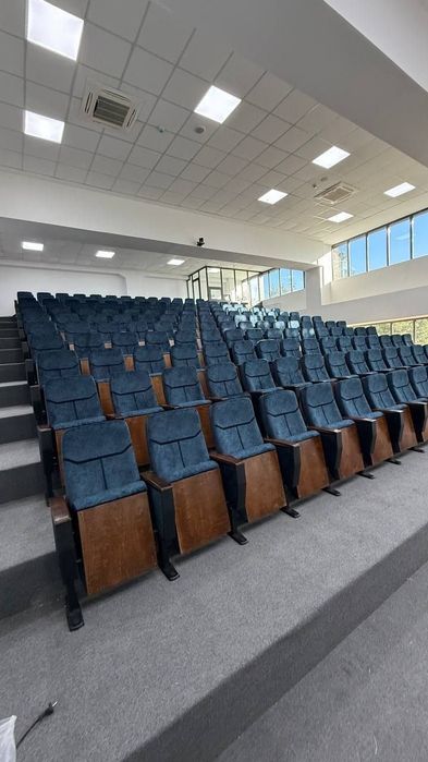 Teatr • Konferensya• Aktf zallar uchun kreslolar