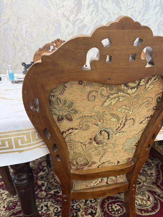 Продам стол со стульями