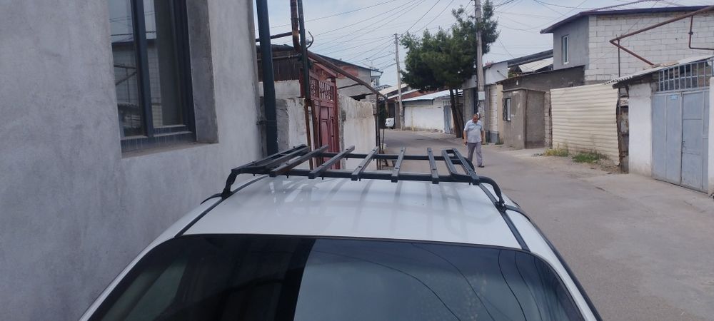 Багажник на авто