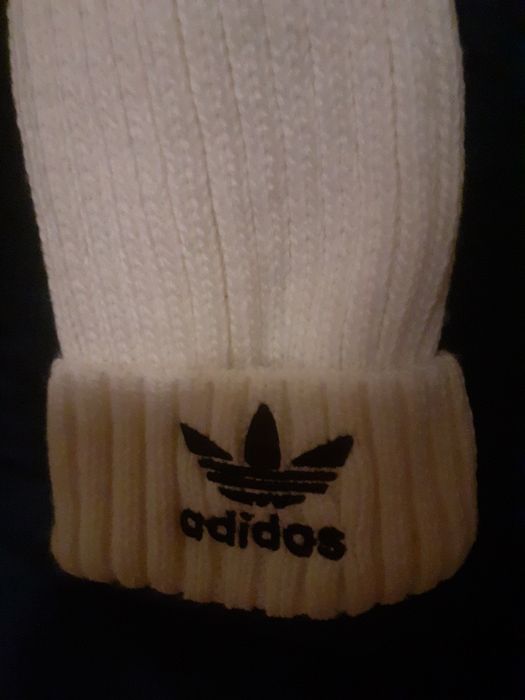 Caciula Adidas Nou
