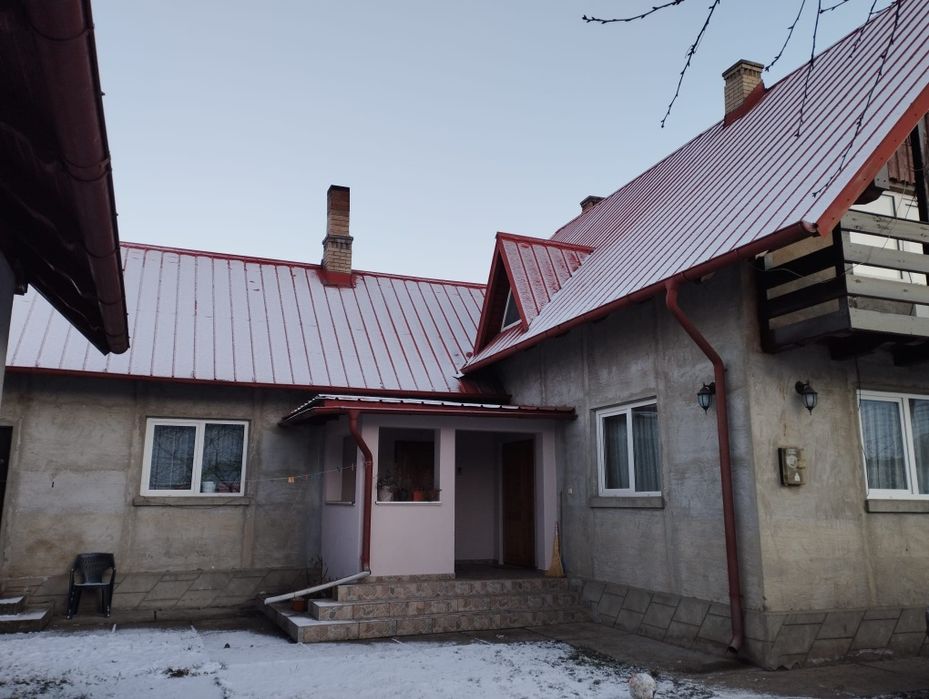 Casa spatioasa de inchiriat!