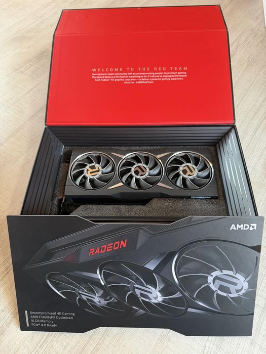 Продавам Видеокарти AMD RADEON RX 6700 XT И RX 6800 XT – 6 БРОЯ!