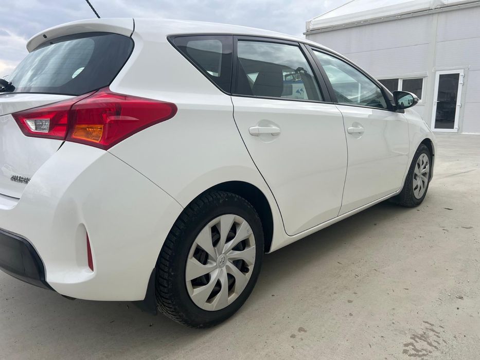 Toyota Auris 2013